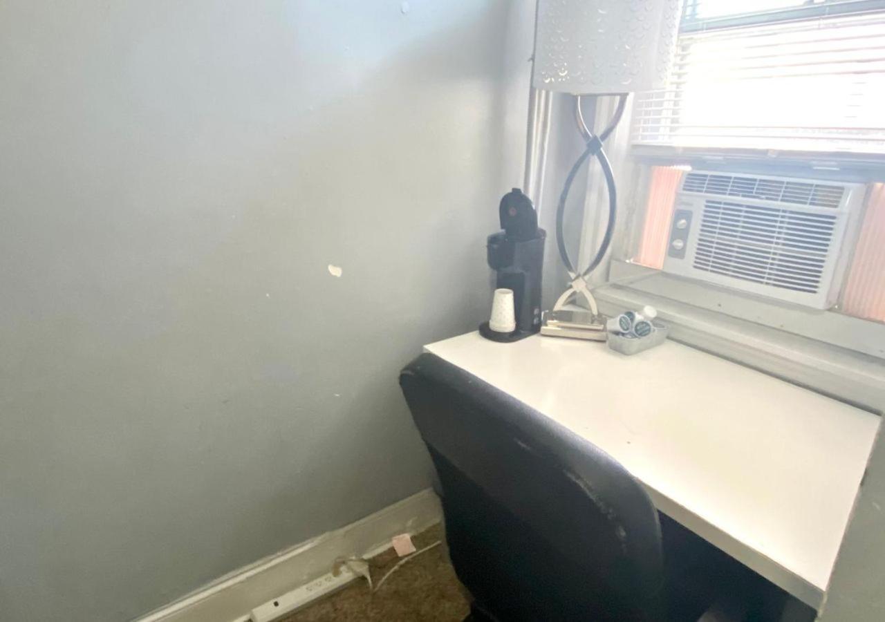 Clover 2900 - Apartment And Rooms With Private Bathroom Near Washington Ave South Philly Filadelfie Exteriér fotografie